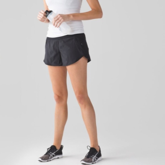 Lululemon Tracker Short IV Black 2015 - Picture 2 of 14